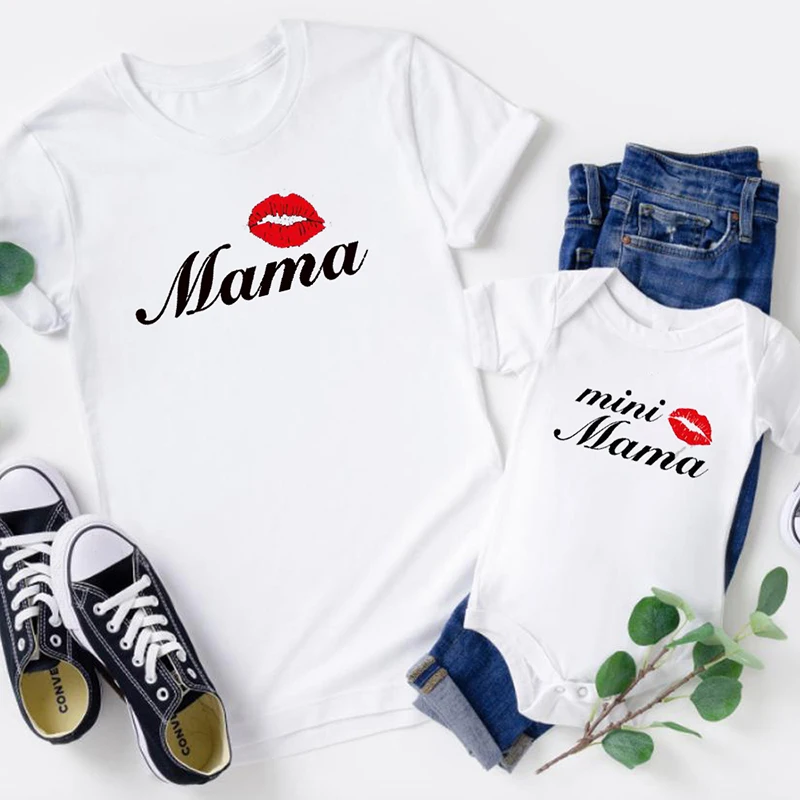 

Mommy and Me Clothes Fashion Family Look MAMA MINI Mama T-shirt Red Lips Family Matching Outfits Look Mama and Daughter Clothes