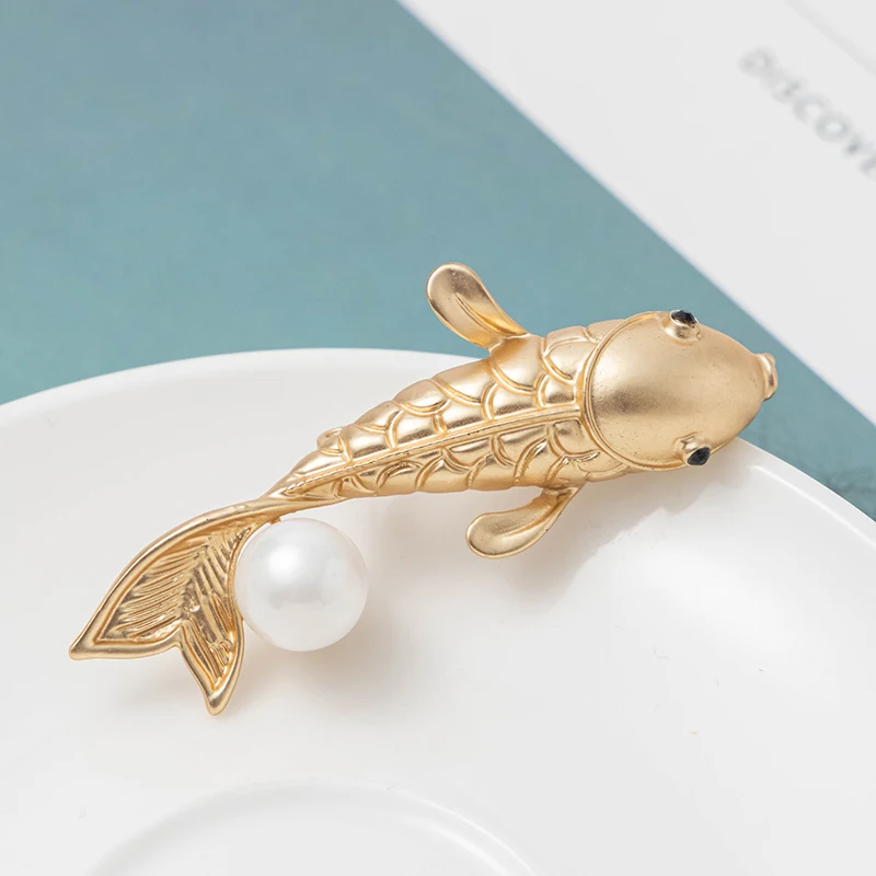 RHao классический красный эмаль рыбы золотом Цвет рыба броши для Для женщин платье