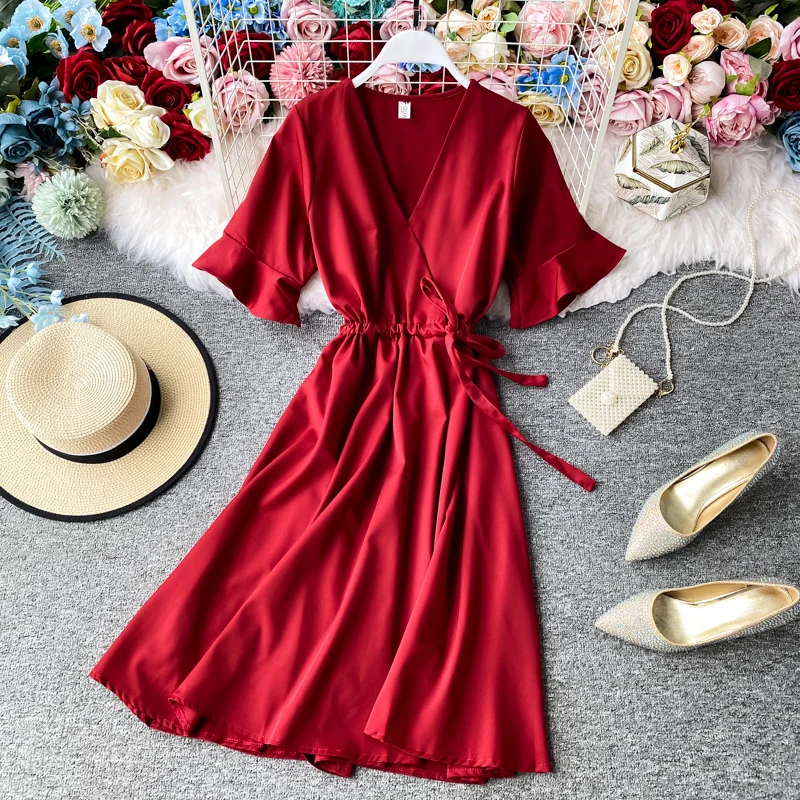 Летнее тонкое элегантное платье в стиле ретро с рукавами-колокольчиками женское