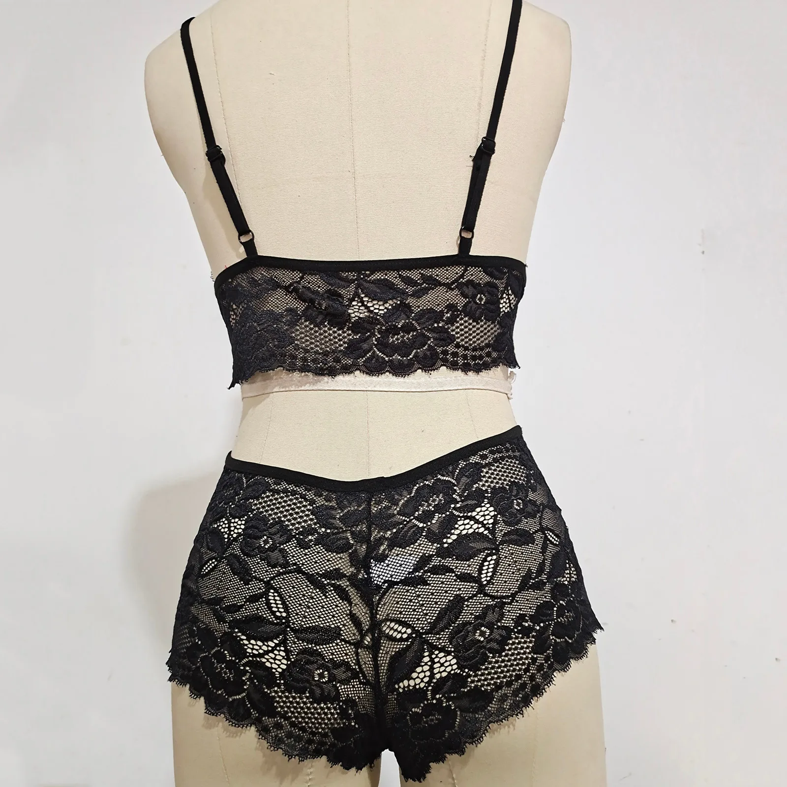 2021 Women Plus Size Lingerie Corset Lace Floral Bralette Bra Two Piece Underwear Set G-string Sexy Panties Lenceria | Тематическая