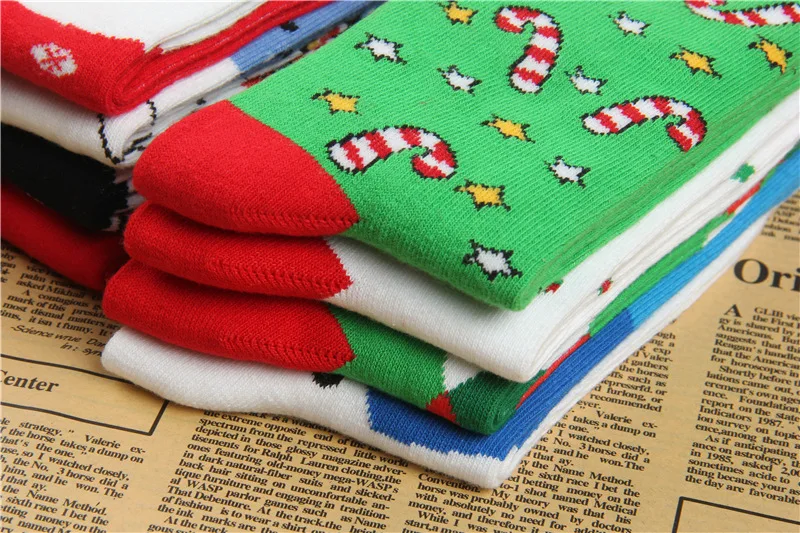 1 pair Casual Women Christmas socks Funny Cartoon Snowman Santa Claus elk flake socks Cotton Christmas Gift for women