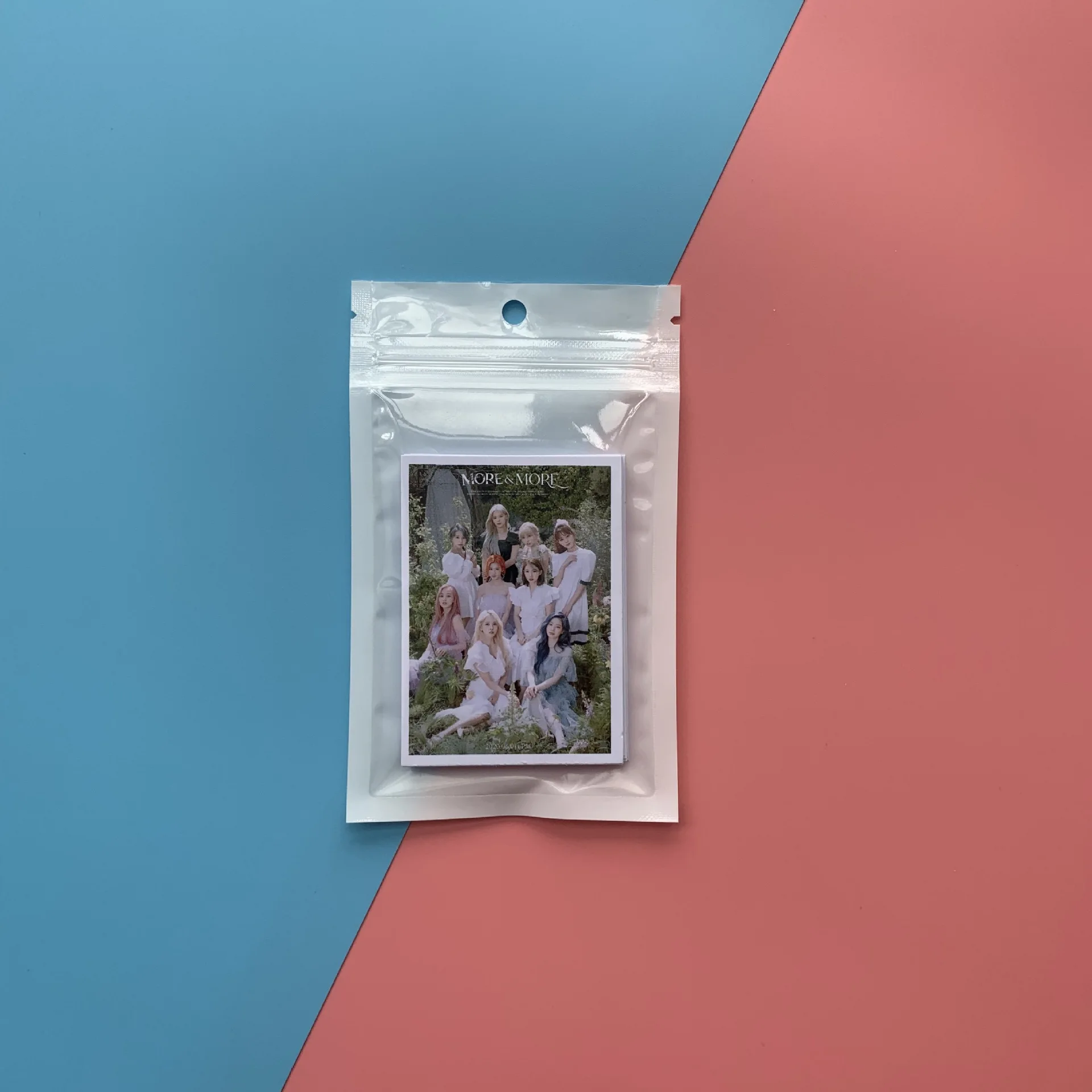 

16pcs/set New Twice Photocard HD print Lomo Card More & More Postcard kpop photo album card for fans collection new arrivals