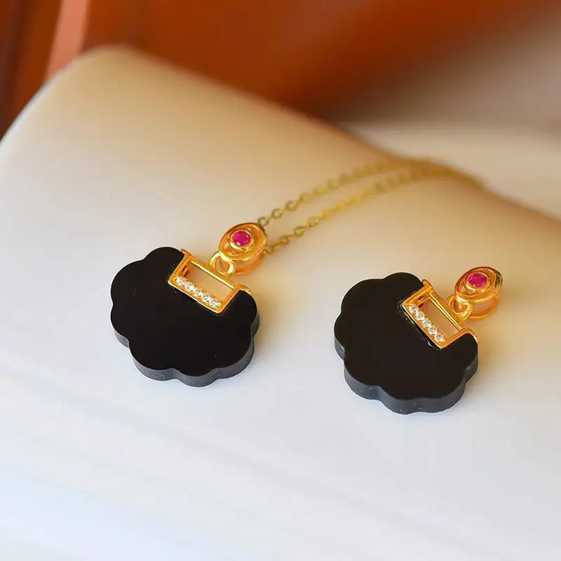 

Natural Dark Jade Lock of Good Wishes Inlaid Pendant Necklace Ethnic Style Elegant Artistic Retro Safety necklaces for women