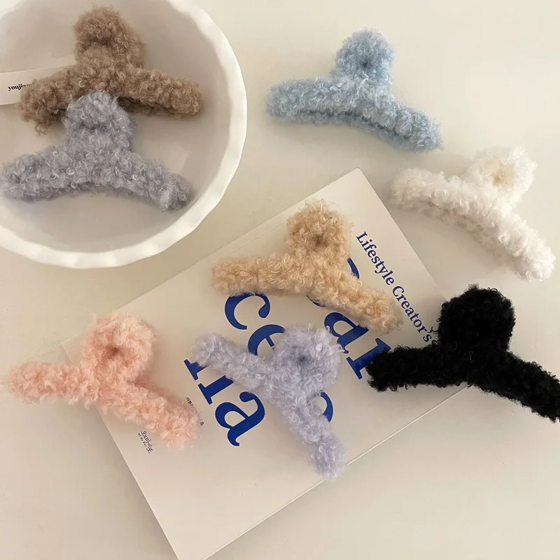 

Korean Plush Hair Clip Faux Fur Hair Claws Crab Clamps Autumn Winter Candy Color Hairpin Barrette Fashion Women Hair Accessories