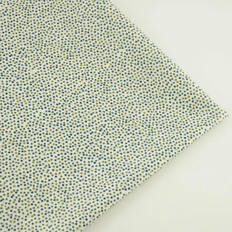 Поплин из хлопка темно зеленого и серого цвета с принтом в виде кругов простой