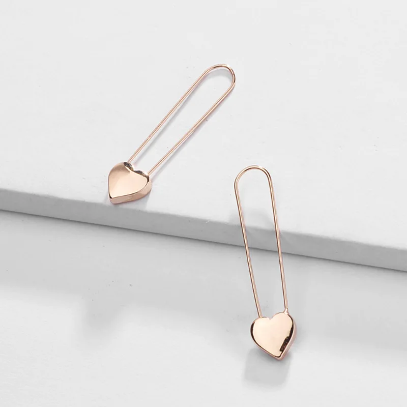 

Designer Jewelry Gold Plating Mini Heart Shape Hoop Earrings for Women