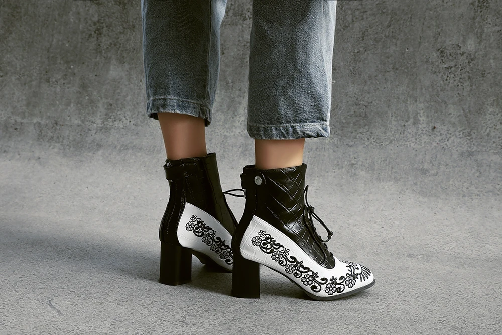 Retro Printed Booties Leather Women Ankle Boots Embroidery High Heels Casual Woman Shoe Zipper Vintage Female Footwear Boot 37