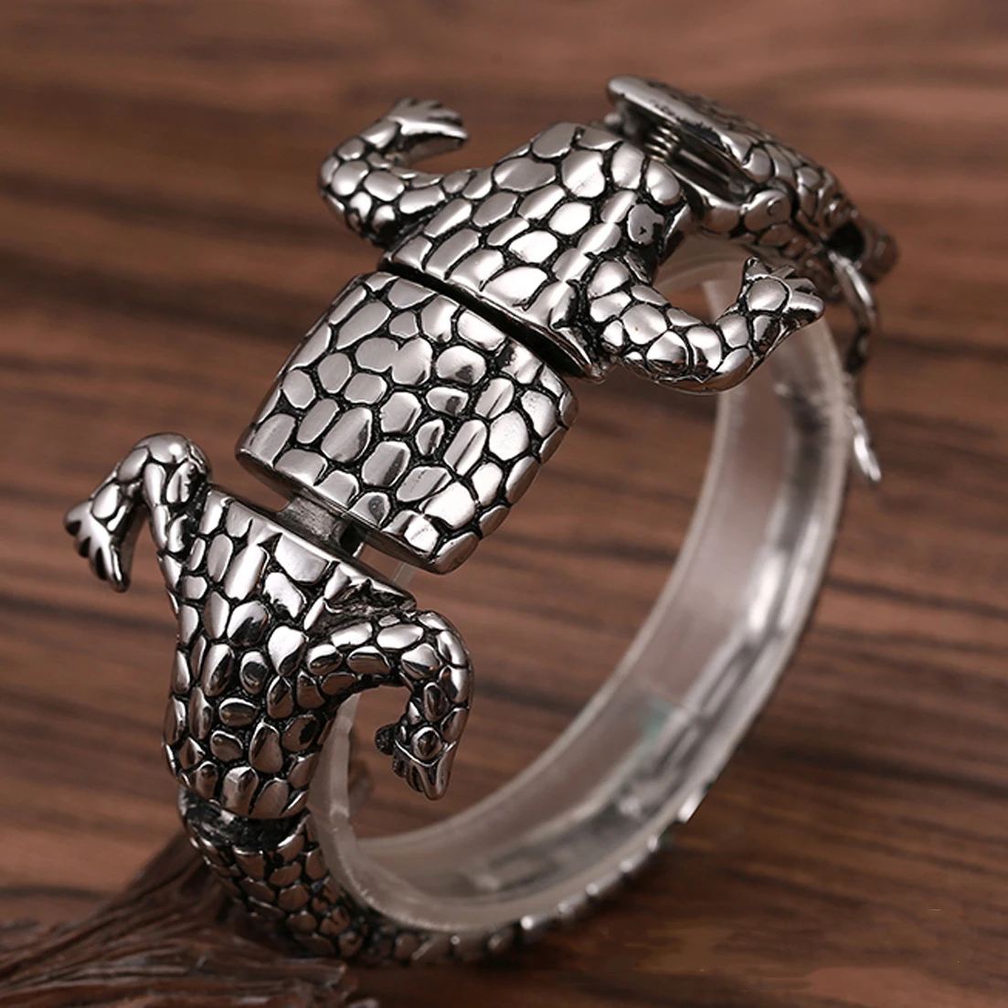 Браслет-цепочка мужской в европейском и американском стиле форме крокодила |