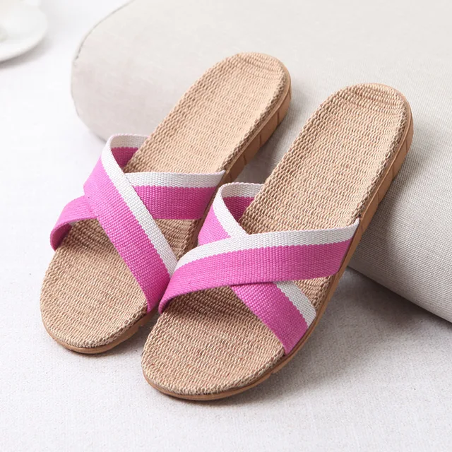 Шлепки пенка. Тапочки bauer flip flop. Шлепанцы кельвин кляйн женские. Тапки разного цвета. Валяные тапочки с маковое поле.