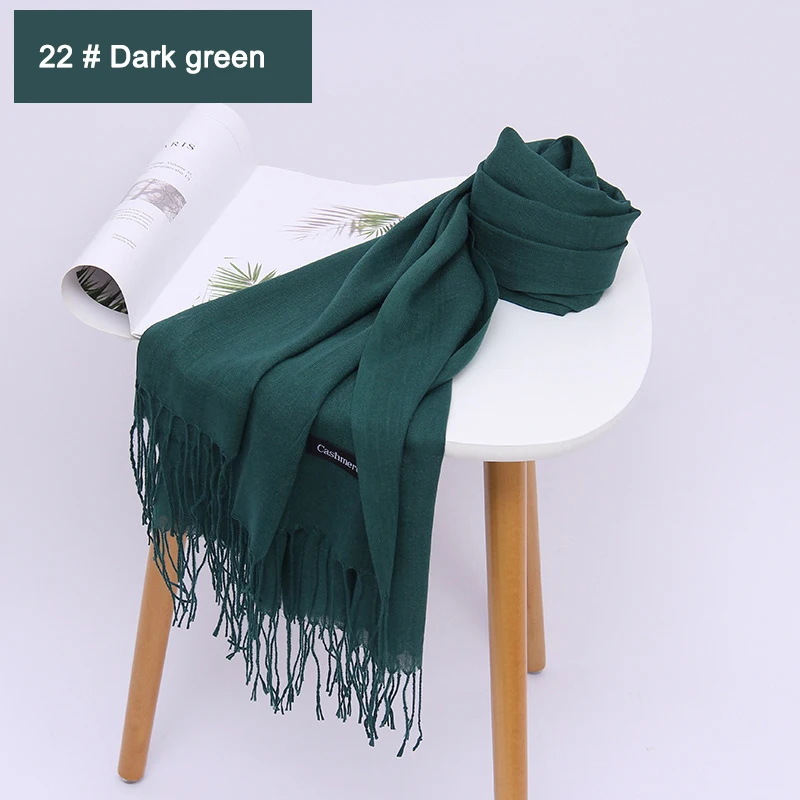 22 Dark green Женские однотонные хлопковые шарфы с кисточкой женские зимние тонкие весенний шарф летние роскошные женские шали теплые шарфы для женщин - Цвет: 22 Dark green