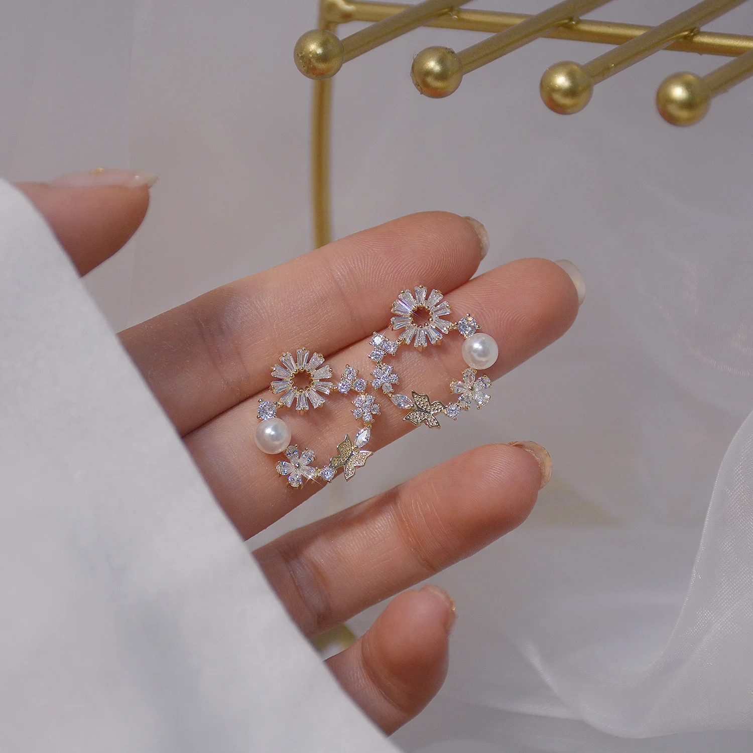 

High Quality 14K Real Gold Pearl Flower Ring Stud Earrings for Women Cubic Zircon ZC Earrings