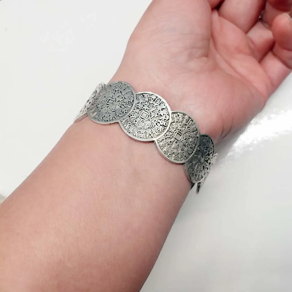 Трендовый резной широкий браслет винтажный Модный с изменяемым размером