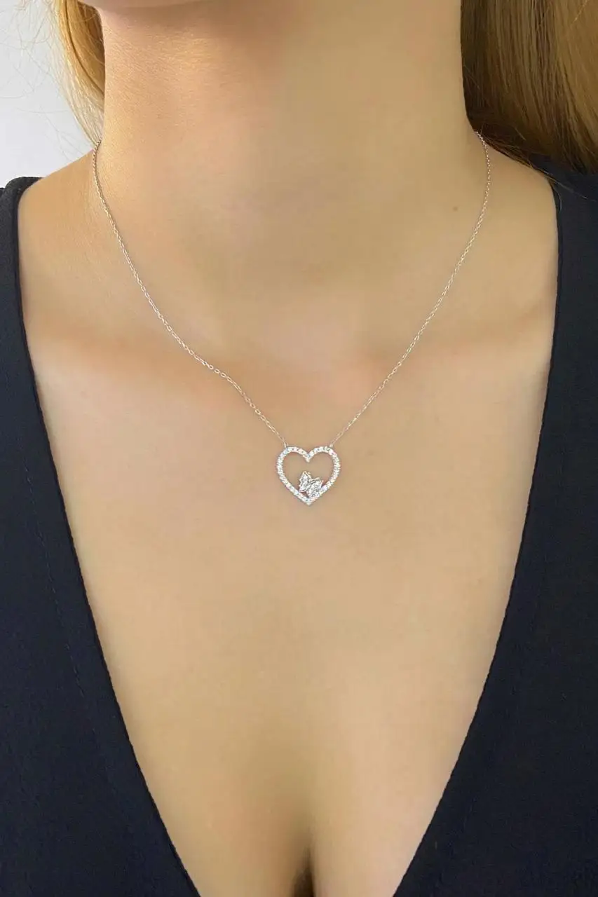 

Tiny Butterfly Heart 925 Silver Necklace