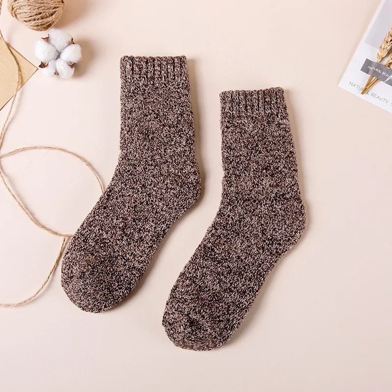 

3 pairs of winter men's and women's super thick warm quality Harajuku retro snowflake leisure antifreeze wool socks