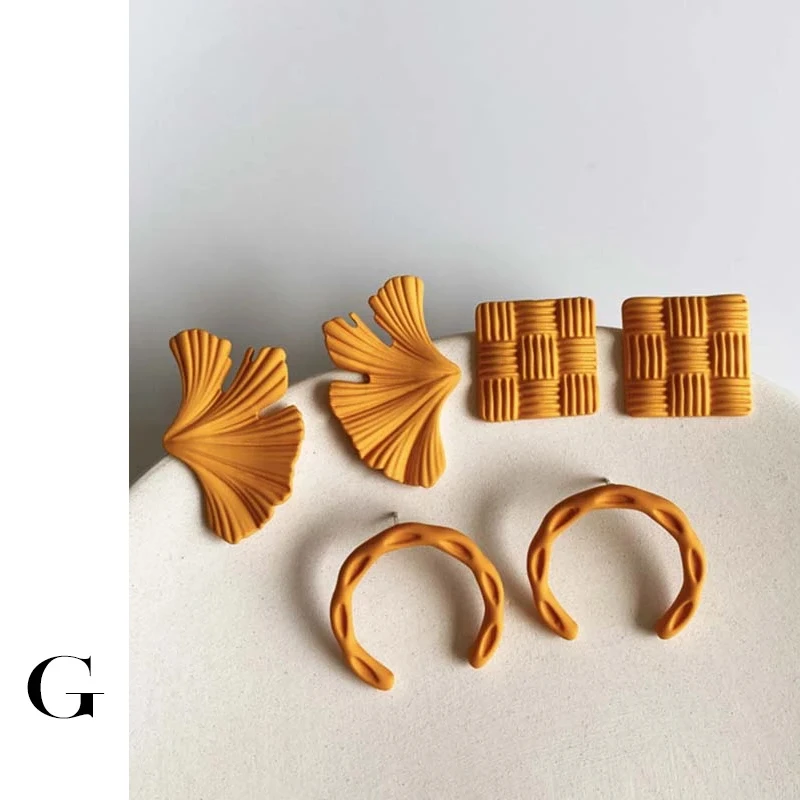 

GHIDBK Korean Geometric Earrings For Women Girls Personality Orange Yellow Knit Textured Earrings Vintage Statement Jewelry