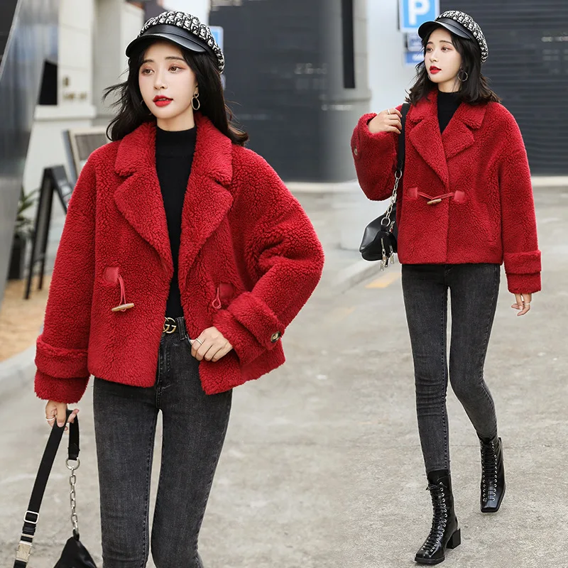 Зернистая ткань с мягким ворсом пальто женщина короткая куртка Рог Корейская