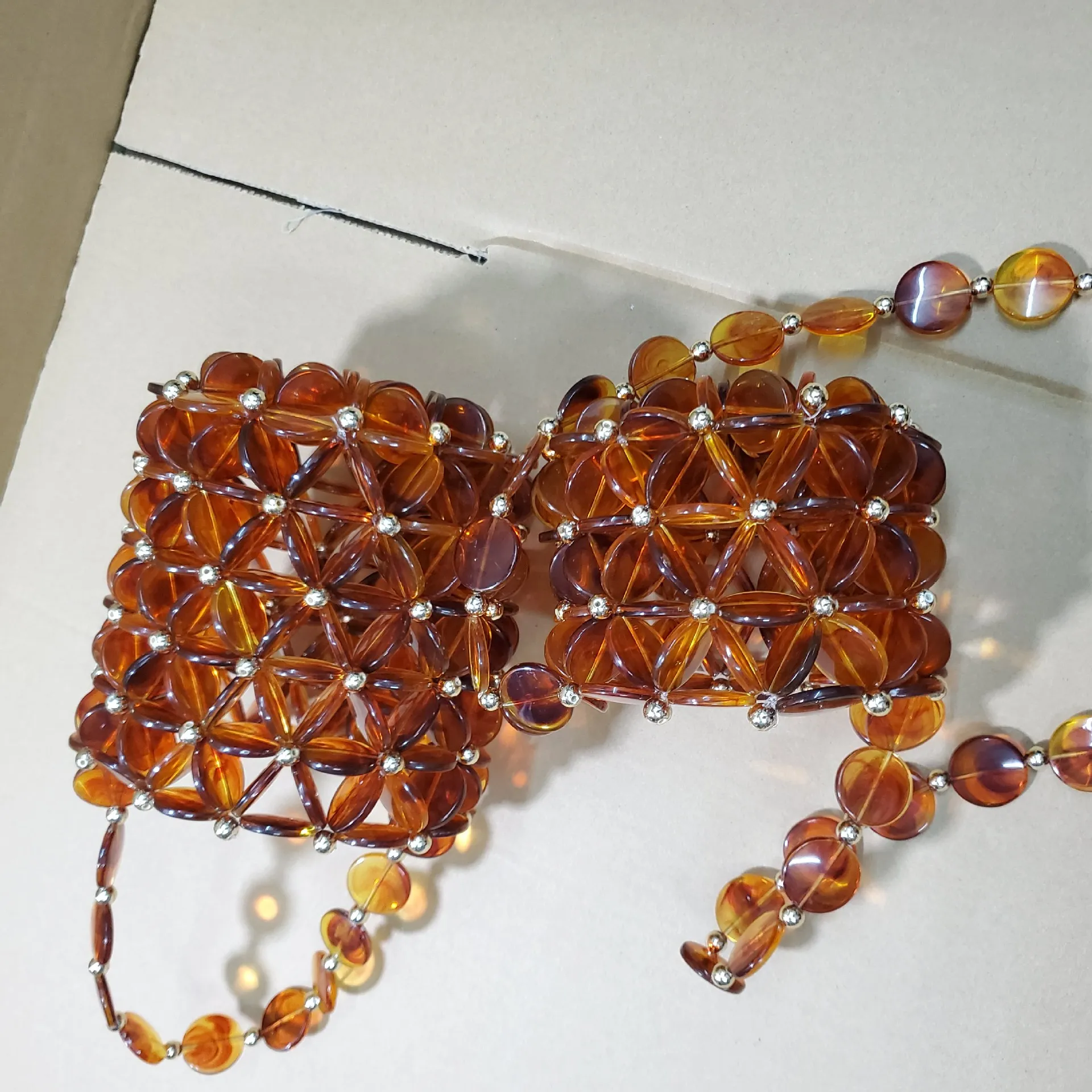 Женская сумка ведро ручной работы с бусинами дизайнерская сумочка от известного