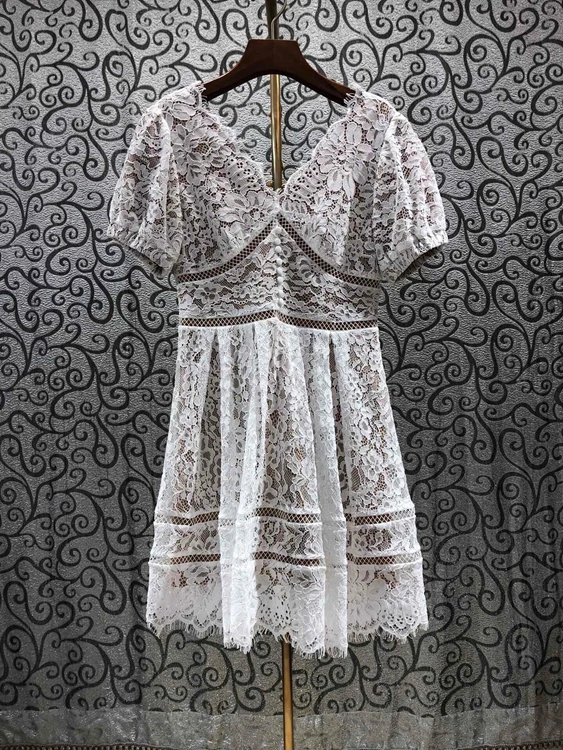 

2021 новая женская мода v-образным вырезом кружевное с вышивкой шить украшения с короткими рукавами и юбка с поясом на талии, платье 425