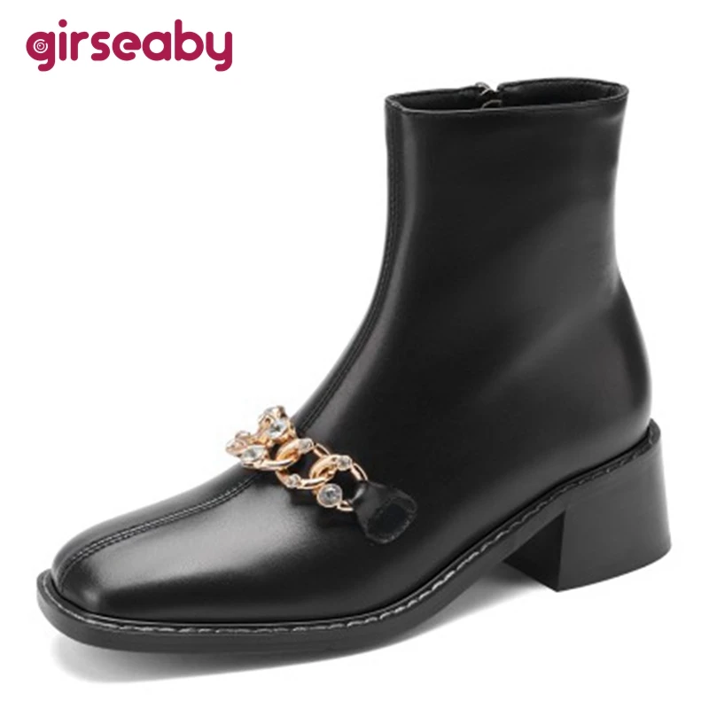 

Girseaby 2021 Designer Ankle Boots for Women PU Leather Round Toe Square Mid Heel Chains Crystal Zipper Black White 31-43 S2439