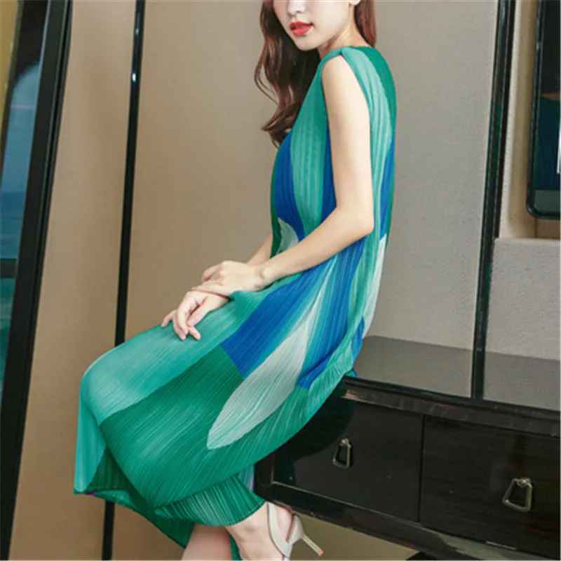 

Miyake pleated dress women 40-75KG summer new style fashion wide and comfortable loose large size printed slim mid-length dress
