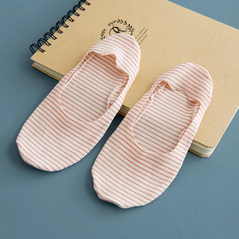 

Japanese striped invisible ladies socks silicone non-slip shallow slippers female socks all invisible summer feet