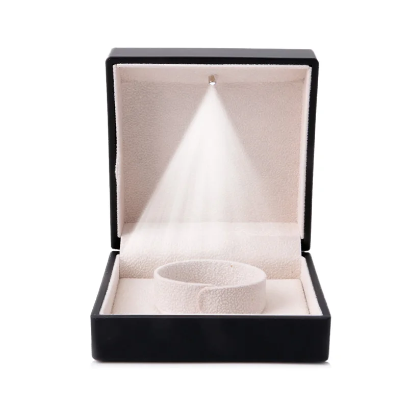 

97QE LED Light Bangle Bracelet Gift Box Case Jewelry Display Wedding Premuim Supply