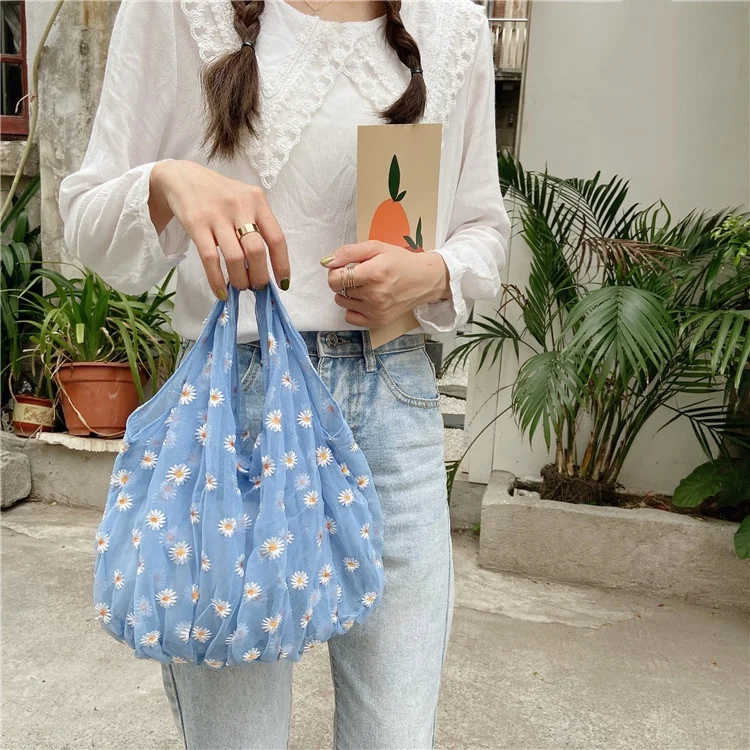 

2Pcs New Style Hand Bag Fresh and Western Style Small Daisy Embroidery Tulle Breathable Ladies Underarm Bag Shopping Bag