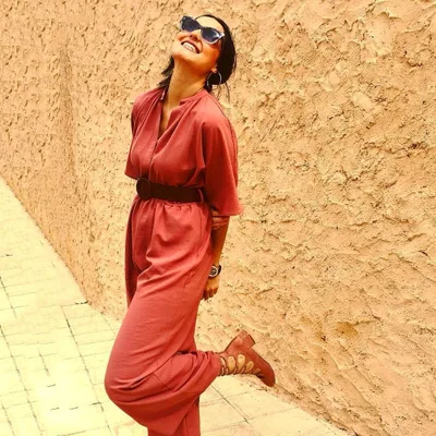 

2020 Summer Solid Jumpsuit Women Jumpsuits Casual Beach Jumpsuit Rompers Short Sleeve V Neck Sexy Long With Belt Womens Clothing