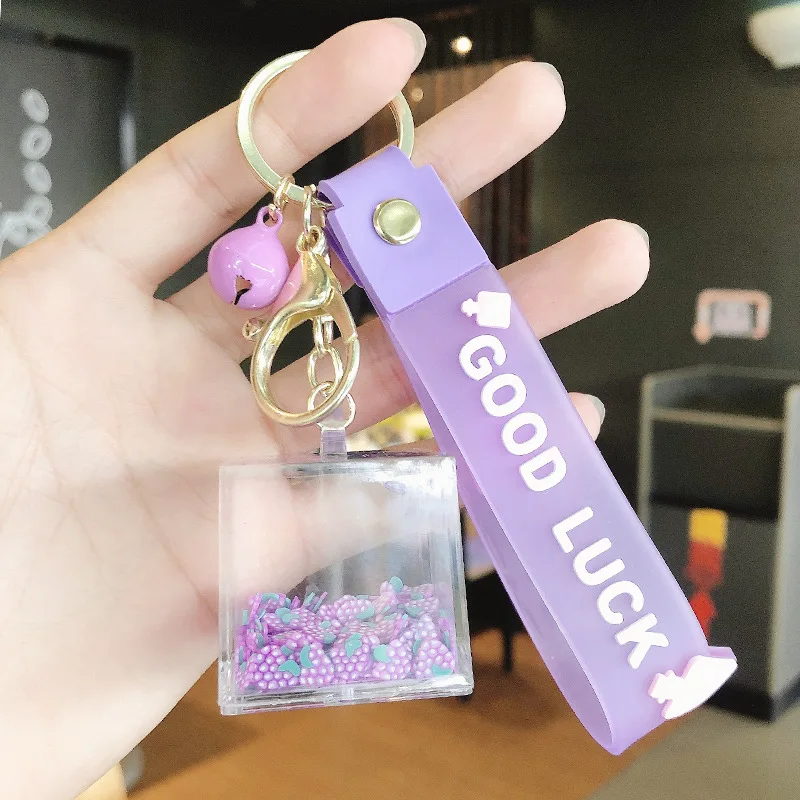 Брелок для ключей сделай сам с фруктами клубникой виноградом жидкостью зыбучим