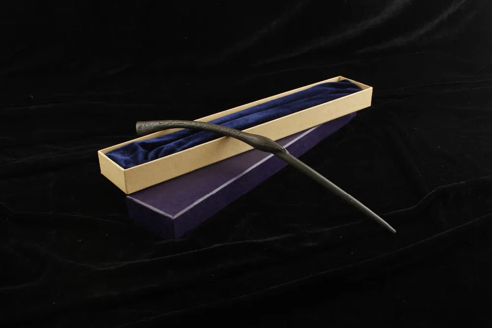 

With Iron 36pc Voldermort magic Sirus Black Luna Dumbledore Hermione Granger Severus Snape wand scripture Non-luminous wand