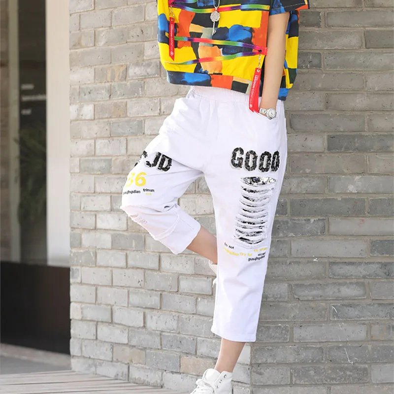 

2021 White Denim Trousers Ankle Length Fashion Girls Street Bottom Sequined Holes Letters Summer Harem Pants Black Women Jeans