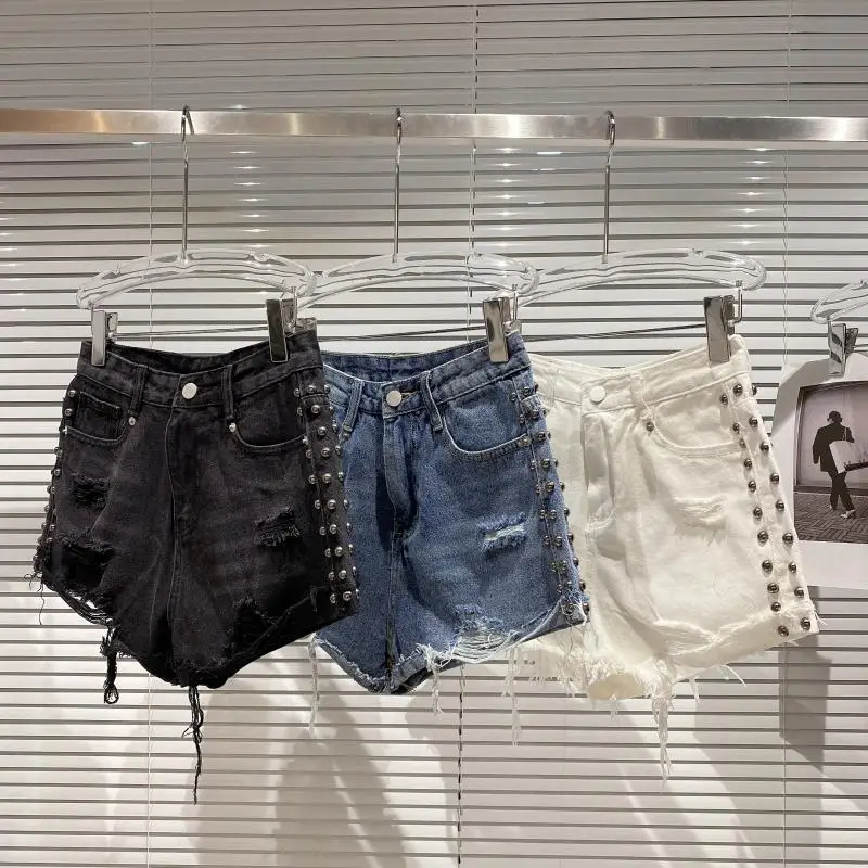 

Streetwear Women Jeans 2021 Spring New Rivet Ripped Wash Bottom Denim Shorts Short Jean Girls Jeans Shorts Students Hot Pants
