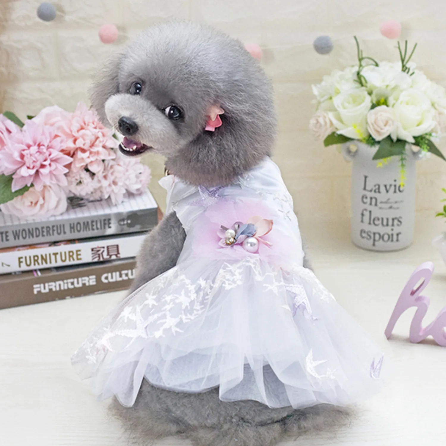 

Fashion Girl Dog Dresses for Small Dogs Luxury Pet Dog Clothes Summer New Skirt Pet Tutu