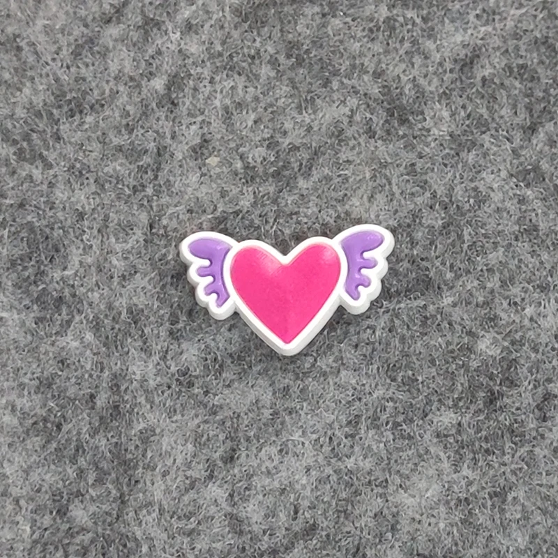 

1pc/lot Garden Shoe Decoration Pink Series Loving Heart PVC Shoe Charms for Adults Child DIY Decoration Shoe Accessories