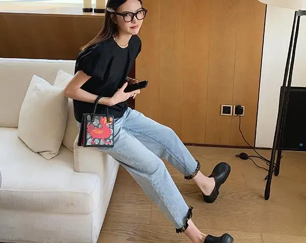 WHITNEY WANG 2020 модные уличные атласные гофрированные лоскутные джинсы женские
