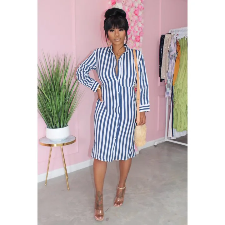 

Платье-миди в полоску, с принтом