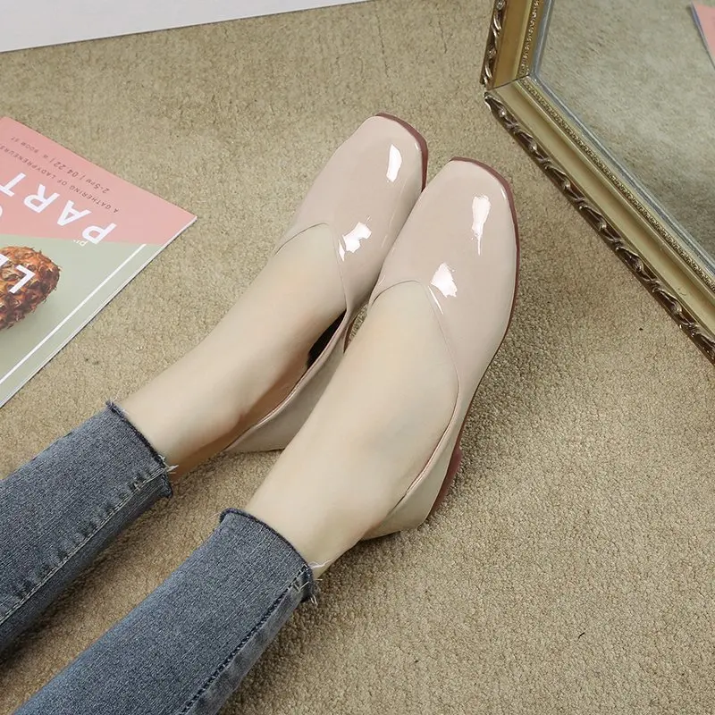 

2021 New Women's Flat Shoes Pure Color Simple and Elegant All-match Fashion Retro Professional Women's Single Shoes