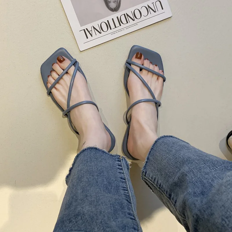 

Beach Shoes Slippers Flat Cross-Tied Luxury Slides Slipers Women Sabot Soft Designer 2021 PU Fashion Narrow Band Basic Slippers