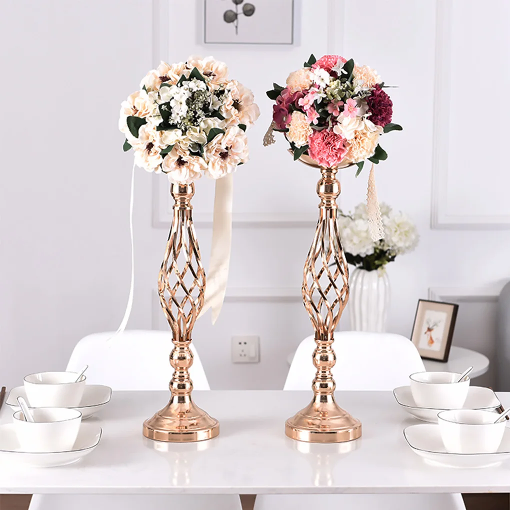 2 Pieces Iron Candleholder Indoor Household Coffee Shop Pub Restaurant Ornamental Candle Flower Stand Candlestick