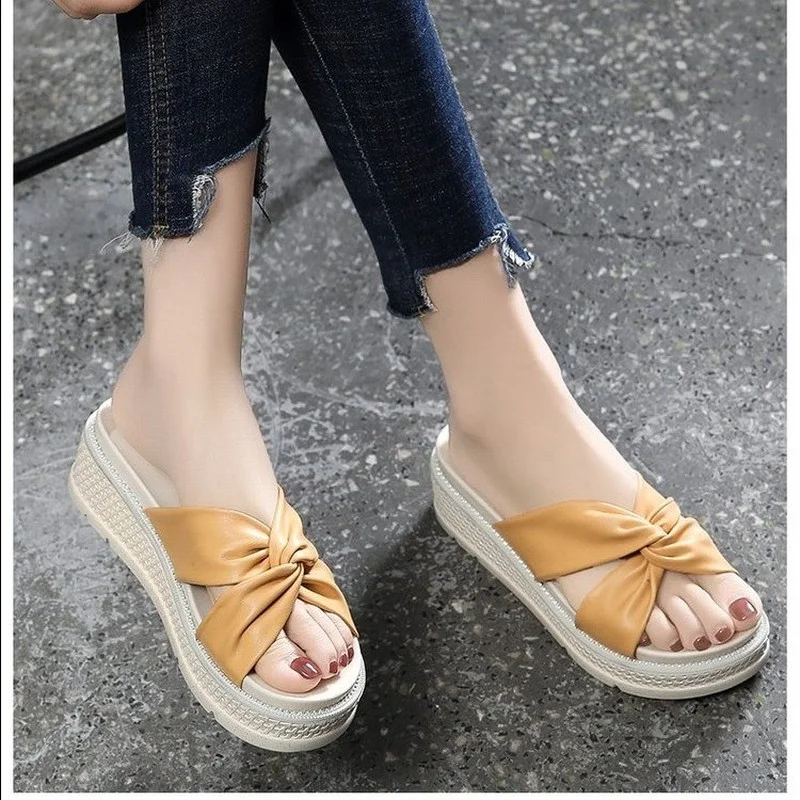 

Summer Solid Color Women's Slippers 2021 Cross Strap Platform Sandals Woman Comfortable Soft Thick Bottom Beach Flip Flop