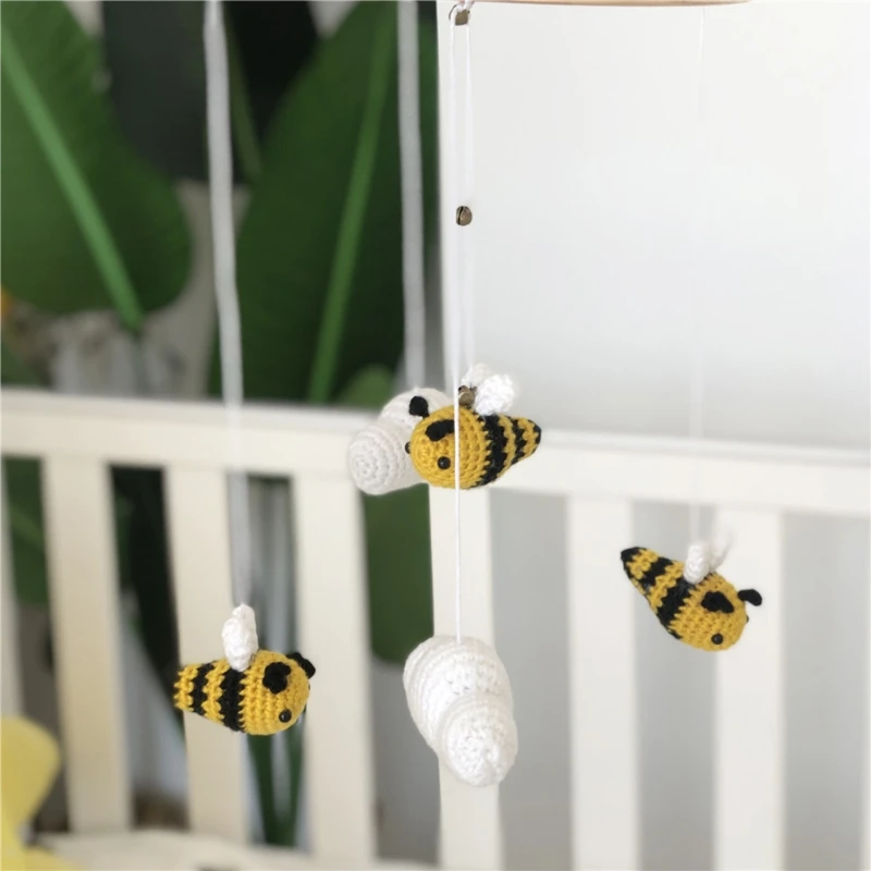 

2021 New Baby Rattle Crib Mobiles Toy Bed Bell Knitting Wool Bee Cloud Wind Chime Pendant