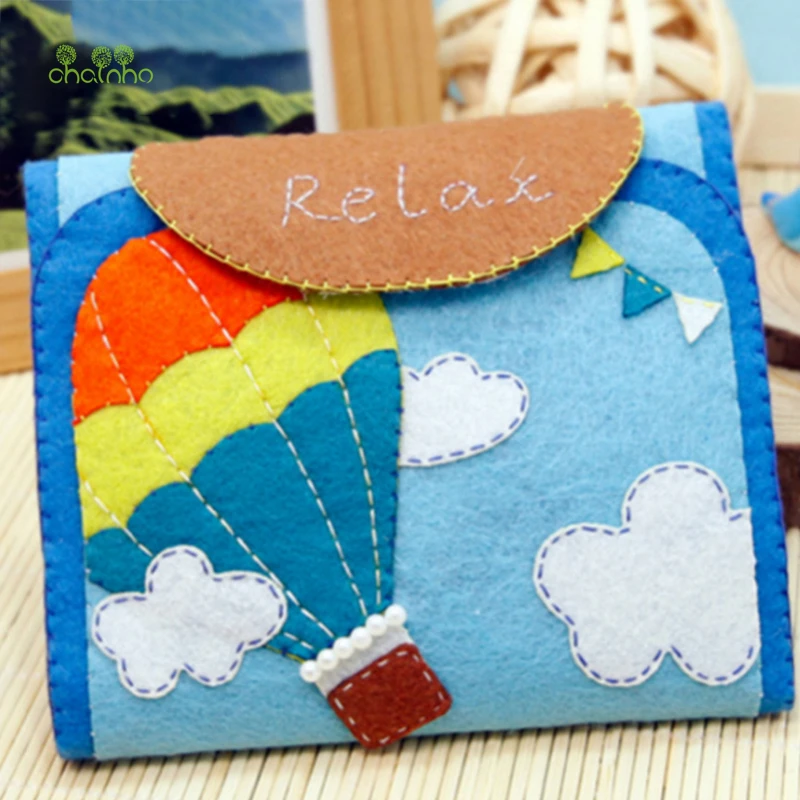 

Hedgehog & Hot Air Balloon,No Need To Cut Of Sanitary Napkin Storage Bag,DIY Handmade Non-Woven Adult Material Package