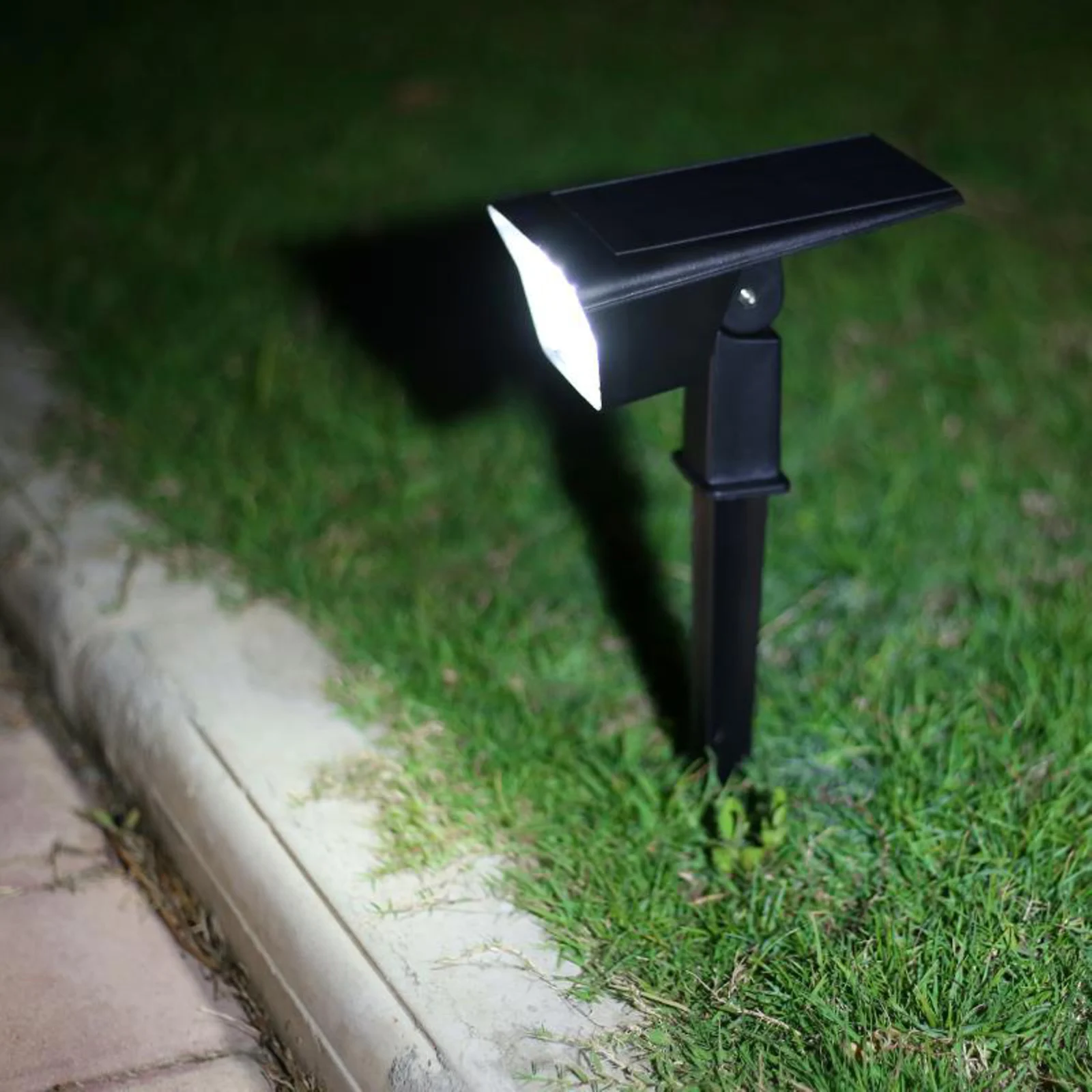 7 LED Solar Landscape Spotlights Wall Light Plug In Type Waterproof Ground Lantern Garden | Лампы и освещение