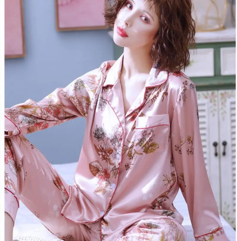 Women Silk Satin Lapel Long Sleeve Pajama Set Autumn Winter Lady Sleepwear Fashion Simple Dots Silk Blacktrousers Set