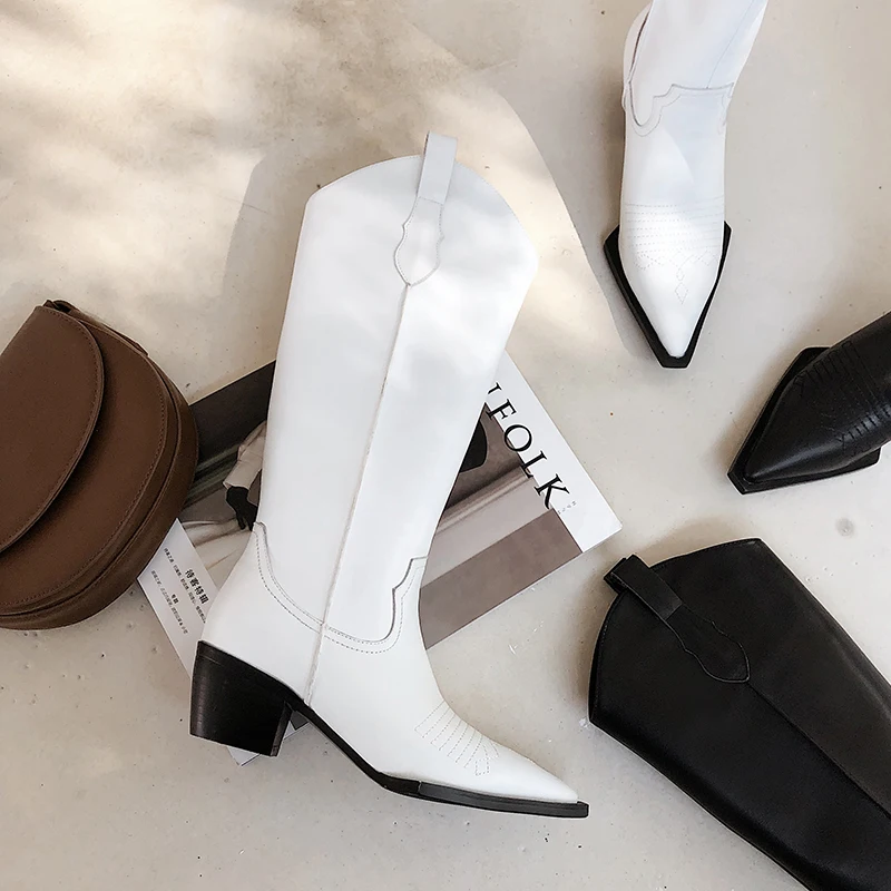 Buono Scarpe/высокие сапоги в ковбойском стиле в стиле ретро; обувь с острым носком и вышивкой; женская кожаная обувь; Botas Mujer; прошитая женская обувь на каблуке