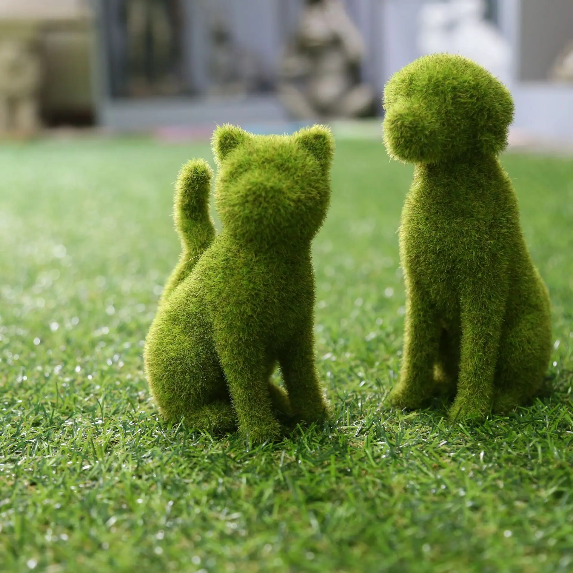 

Outdoor Courtyard Cute Dog Statues Grass Green Simulation Flocking Puppy Ornaments Moss Grass Puppy Figurines Garden Decor