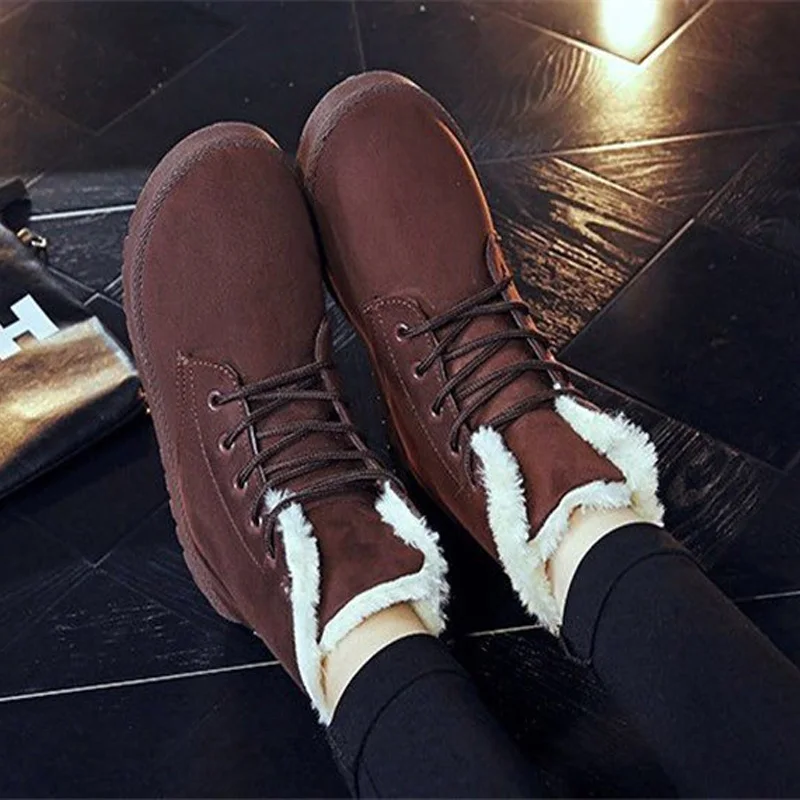 Зимние ботинки на плоской подошве женские из флока теплые меховые плюшевые