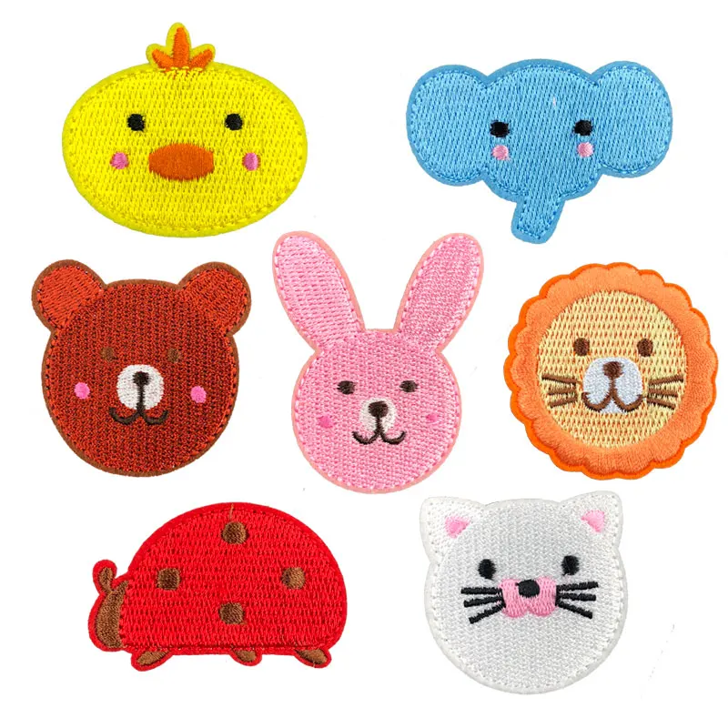 Милая Детская куртка с героями мультфильмов вышивкой железными нашивками для