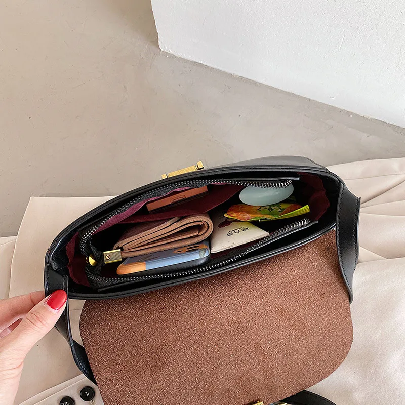 

Classic Design Black Small Flap Shoulder Bag for Women 2020 New Trend Casual Pure Color Handbag Lady Leather Lock Cross Body Bag