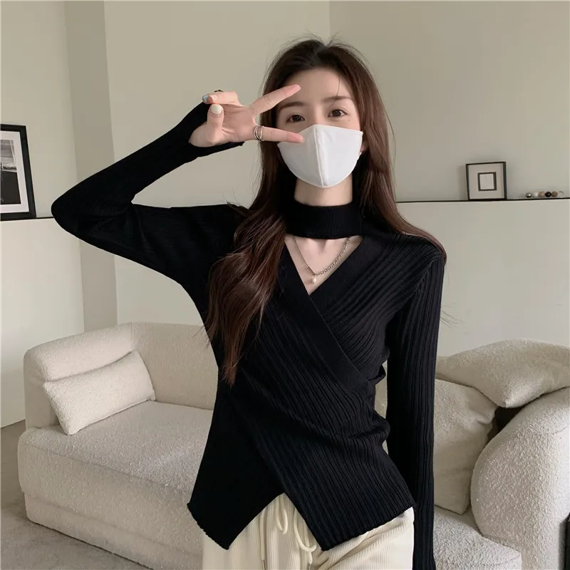 

and winter top design sense of minority 2021 new thickened temperament hanging neck cross long sleeve bottoming shirt